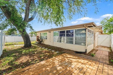 Купить виллу или дом в Порт-Ричи, Флорида 5 комнат, 129.69м2, № 2217343 - фото 3