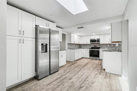 Купить виллу или дом в Порт-Ричи, Флорида 5 комнат, 129.69м2, № 2217343 - фото 10