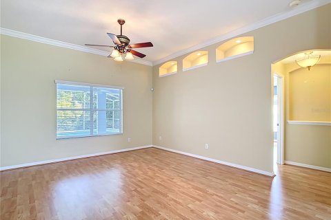 House in Lady Lake, Florida 3 bedrooms, 209.59 sq.m. № 1914986 - photo 7