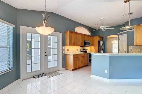House in Lady Lake, Florida 3 bedrooms, 209.59 sq.m. № 1914986 - photo 17