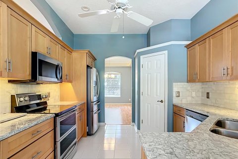 House in Lady Lake, Florida 3 bedrooms, 209.59 sq.m. № 1914986 - photo 20