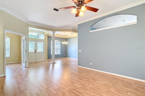 House in Lady Lake, Florida 3 bedrooms, 209.59 sq.m. № 1914986 - photo 8