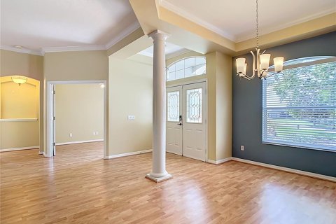 House in Lady Lake, Florida 3 bedrooms, 209.59 sq.m. № 1914986 - photo 5