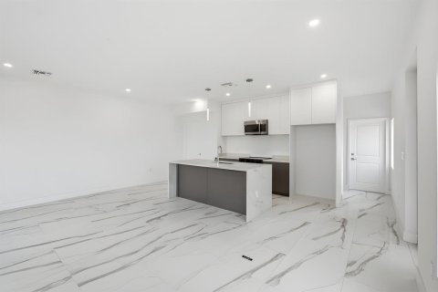 Touwnhouse à vendre à Pompano Beach, Floride: 3 chambres, 150.5 m2 № 2087392 - photo 3