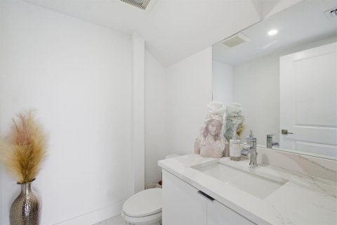 Touwnhouse à vendre à Pompano Beach, Floride: 3 chambres, 150.5 m2 № 2087392 - photo 13