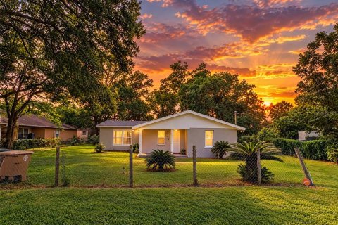 Casa en Ocala, Florida 4 dormitorios, 152.36 m2 № 2383925