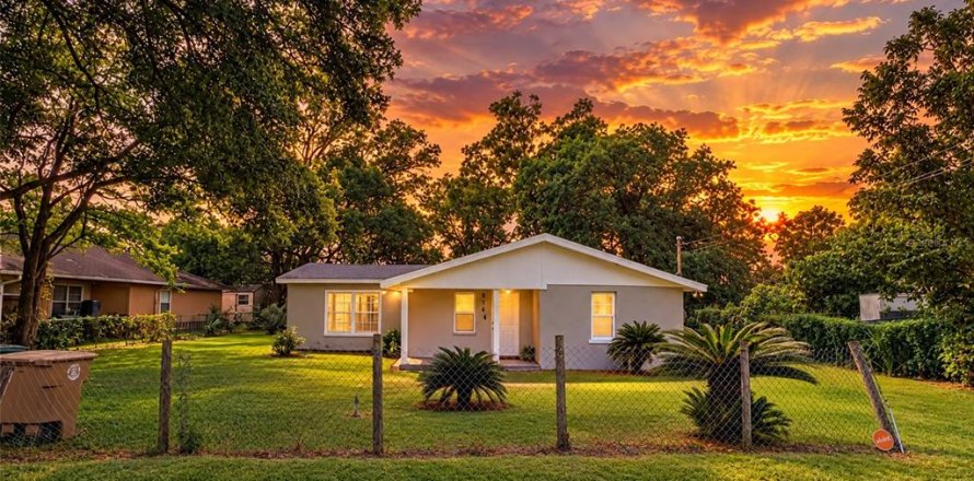 Casa en Ocala, Florida 4 dormitorios, 152.36 m2 № 2383925