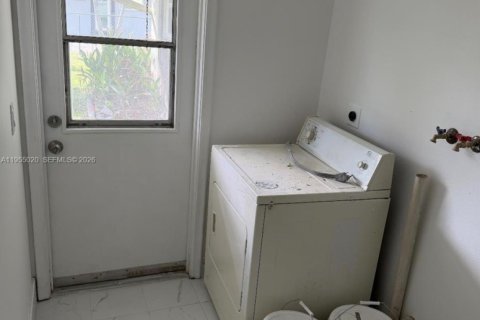 Appartement à louer à Dania Beach, Floride: 2 chambres, 191.75 m2 № 2010936 - photo 6