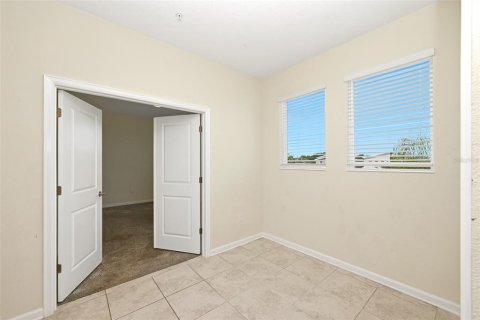 Condominio en venta en Davenport, Florida, 3 dormitorios, 166.02 m2 № 2097253 - foto 6