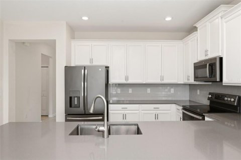 Condominio en venta en Davenport, Florida, 3 dormitorios, 166.02 m2 № 2097253 - foto 15