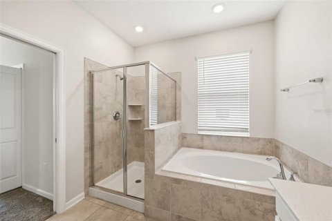Condominio en venta en Davenport, Florida, 3 dormitorios, 166.02 m2 № 2097253 - foto 24