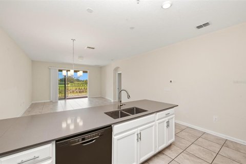 Condominio en venta en Davenport, Florida, 3 dormitorios, 166.02 m2 № 2097253 - foto 11