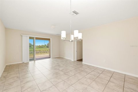 Condominio en venta en Davenport, Florida, 3 dormitorios, 166.02 m2 № 2097253 - foto 17