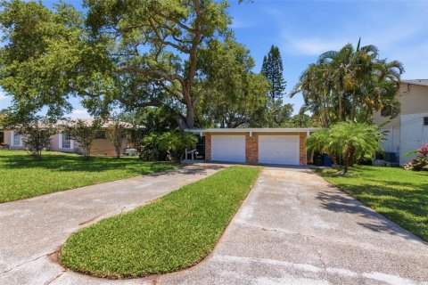 Villa ou maison à vendre à Clearwater, Floride: 3 chambres, 186.27 m2 № 2199857 - photo 3