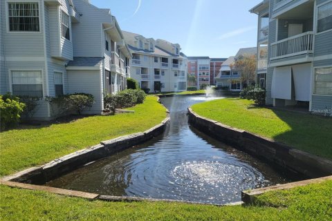 Condominio en alquiler en Saint Petersburg, Florida, 2 dormitorios, 71.53 m2 № 1717558 - foto 11