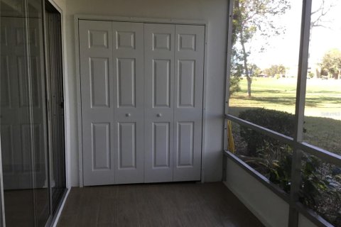 Condo in Largo, Florida, 2 bedrooms № 2234560 - photo 24