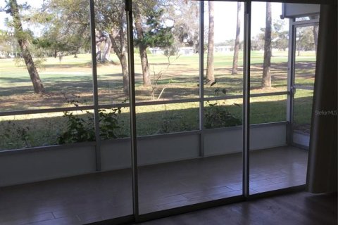 Condo in Largo, Florida, 2 bedrooms № 2234560 - photo 26