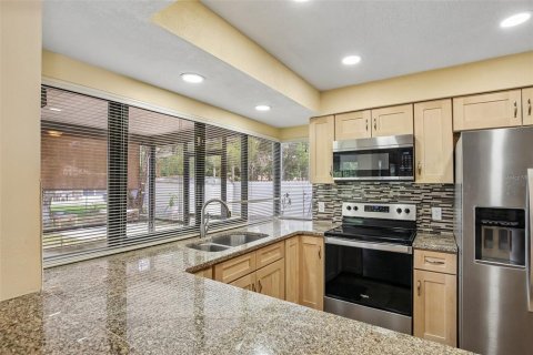 House in Spring Hill, Florida 3 bedrooms, 148.09 sq.m. № 2309809 - photo 13