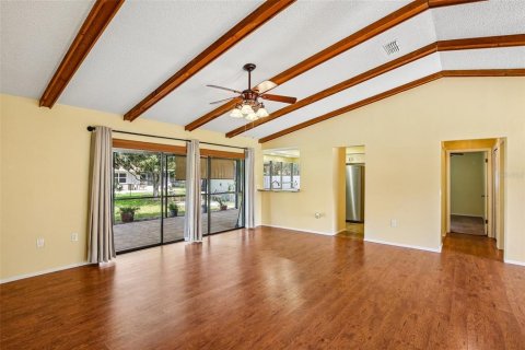 House in Spring Hill, Florida 3 bedrooms, 148.09 sq.m. № 2309809 - photo 7