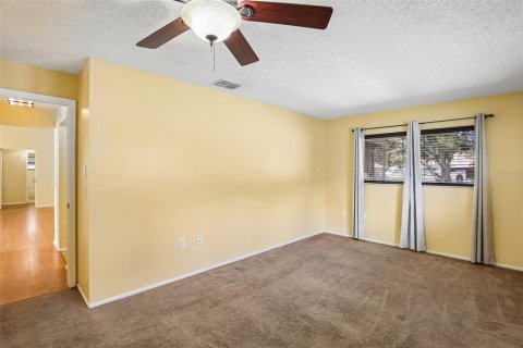 House in Spring Hill, Florida 3 bedrooms, 148.09 sq.m. № 2309809 - photo 18