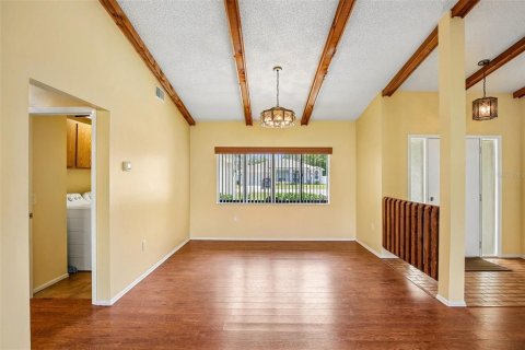 House in Spring Hill, Florida 3 bedrooms, 148.09 sq.m. № 2309809 - photo 6