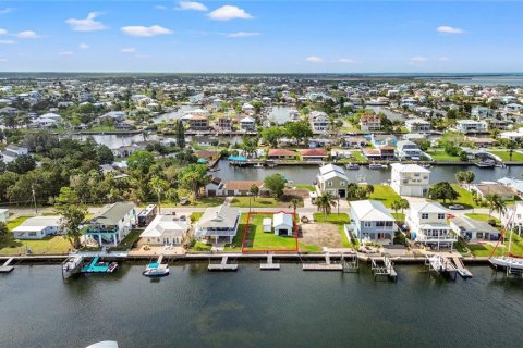 Terreno en venta en Hernando Beach, Florida № 1612396 - foto 8