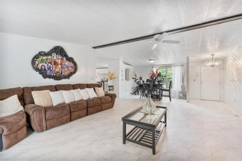 Villa ou maison à vendre à Ocala, Floride: 3 chambres, 140.47 m2 № 1783354 - photo 5