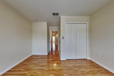 Villa ou maison à vendre à Tampa, Floride: 5 chambres, 314.2 m2 № 2339719 - photo 13
