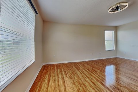 Villa ou maison à vendre à Tampa, Floride: 5 chambres, 314.2 m2 № 2339719 - photo 8