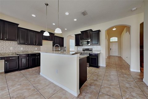 Villa ou maison à vendre à Tampa, Floride: 5 chambres, 314.2 m2 № 2339719 - photo 5