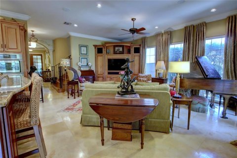 Villa ou maison à vendre à Lake Mary, Floride: 4 chambres, 353.03 m2 № 1853495 - photo 21