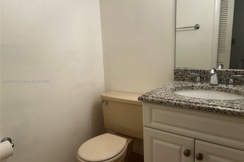 Снять в аренду кондоминиум в Майами, Флорида 1 спальня, 73.11м2, № 1950059 - фото 4