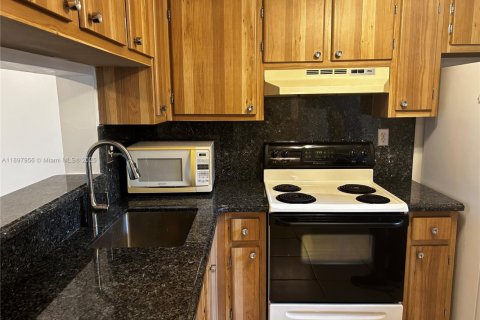 Снять в аренду кондоминиум в Майами, Флорида 1 спальня, 73.11м2, № 1950059 - фото 6