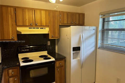 Снять в аренду кондоминиум в Майами, Флорида 1 спальня, 73.11м2, № 1950059 - фото 8