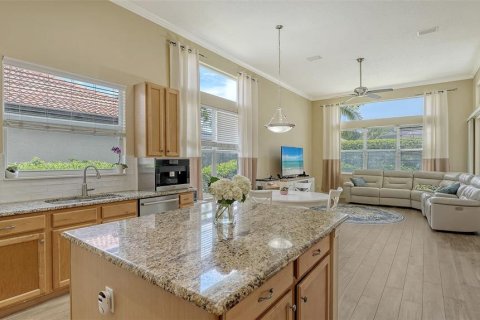 House in Lakewood Ranch, Florida 4 bedrooms, 233.37 sq.m. № 1785539 - photo 12