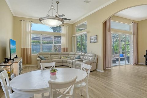 House in Lakewood Ranch, Florida 4 bedrooms, 233.37 sq.m. № 1785539 - photo 13
