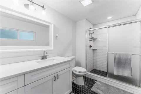 Casa en venta en Fish Hawk, Florida, 3 dormitorios, 195.19 m2 № 1787930 - foto 17