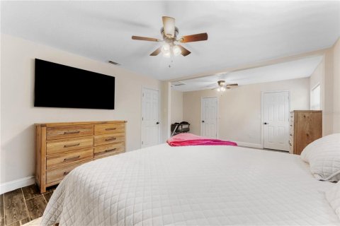 Casa en venta en Fish Hawk, Florida, 3 dormitorios, 195.19 m2 № 1787930 - foto 16