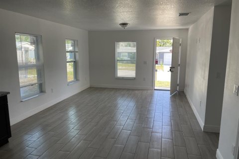 Villa ou maison à vendre à Port Richey, Floride: 3 chambres, 102.38 m2 № 2149225 - photo 12