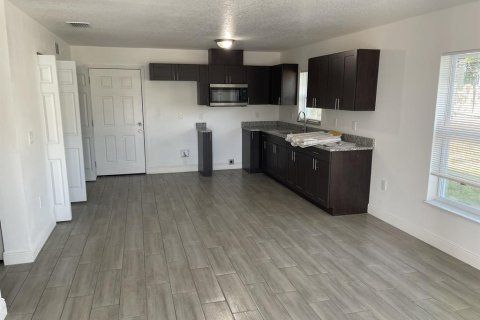 Villa ou maison à vendre à Port Richey, Floride: 3 chambres, 102.38 m2 № 2149225 - photo 11