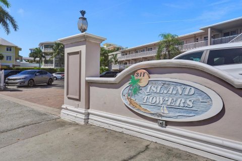 Copropriété à vendre à Lantana, Floride: 2 chambres, 83.52 m2 № 2084569 - photo 2