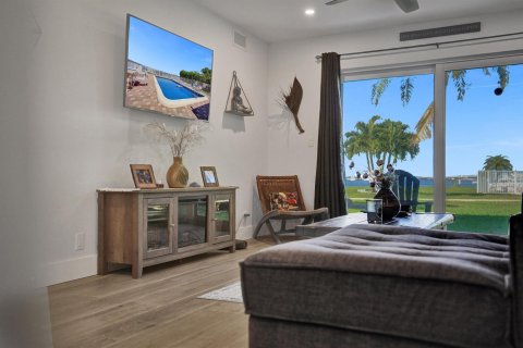 Copropriété à vendre à Lantana, Floride: 2 chambres, 83.52 m2 № 2084569 - photo 14