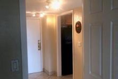 Купить кондоминиум в Лодерхилл, Флорида 3 комнаты, 62.71м2, № 2176254 - фото 14