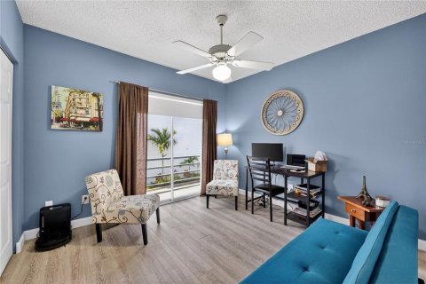 Touwnhouse à vendre à Clearwater, Floride: 3 chambres, 157.93 m2 № 2138427 - photo 9