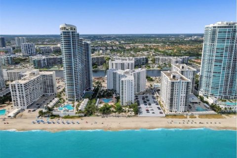 Condo in Hollywood, Florida, 1 bedroom  № 2036608