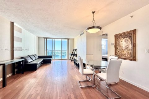 Condo in Hollywood, Florida, 1 bedroom  № 2036608 - photo 13