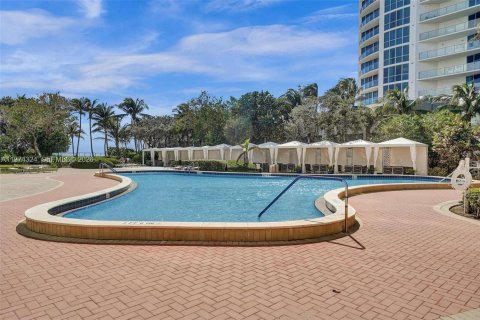 Condo in Hollywood, Florida, 1 bedroom  № 2036608 - photo 22
