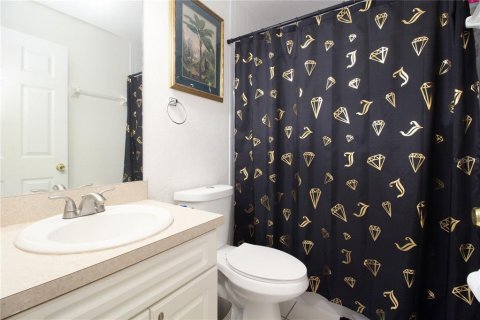 House in Tampa, Florida 3 bedrooms, 127.18 sq.m. № 2201428 - photo 16