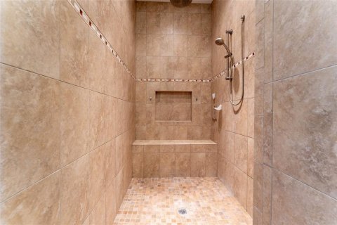 House in Port Charlotte, Florida 4 bedrooms, 239.87 sq.m. № 2304542 - photo 27