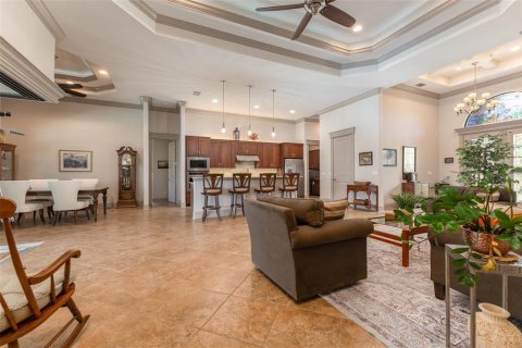 House in Port Charlotte, Florida 4 bedrooms, 239.87 sq.m. № 2304542 - photo 14